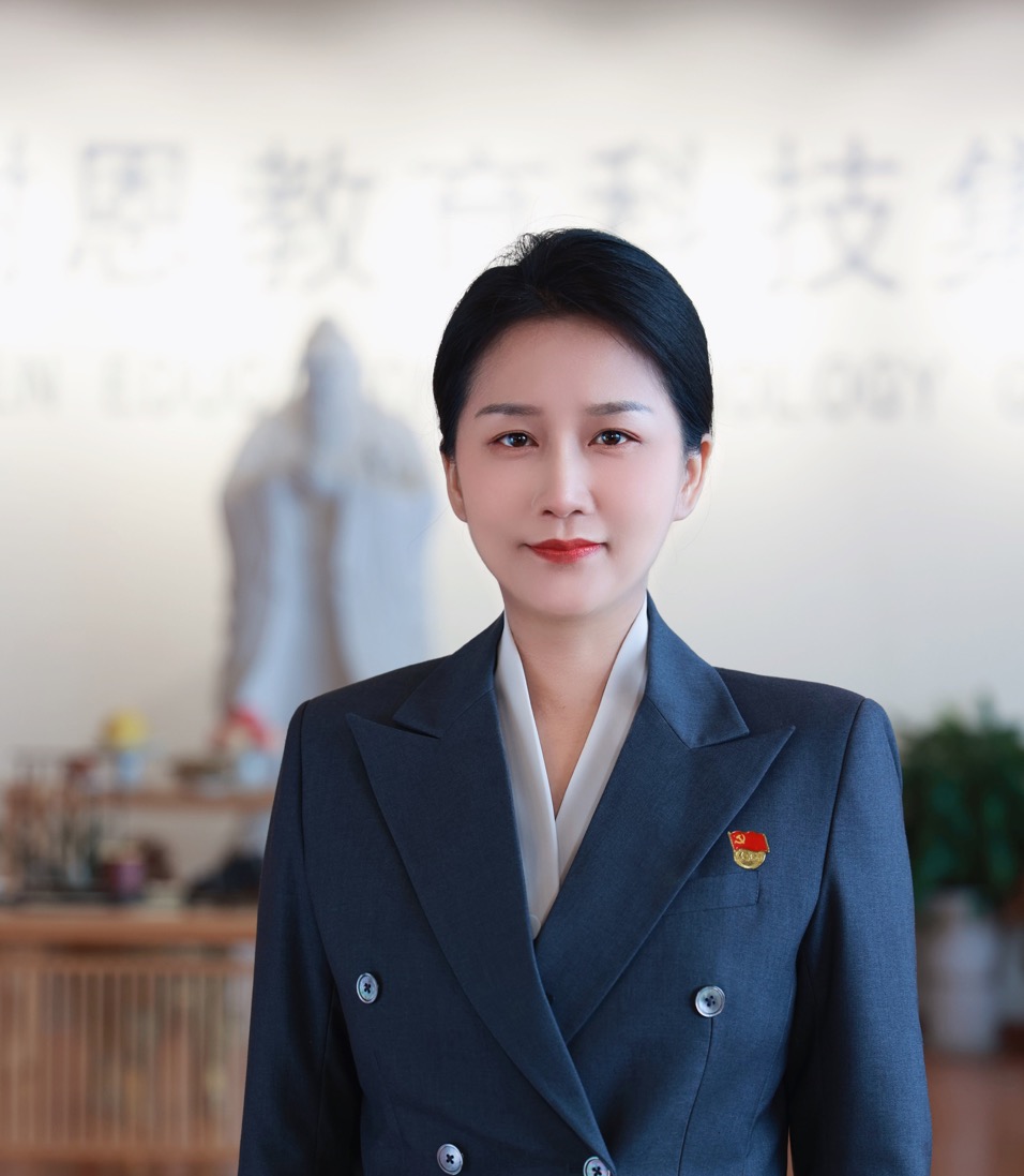 党委书记、董事局主席张冬冬